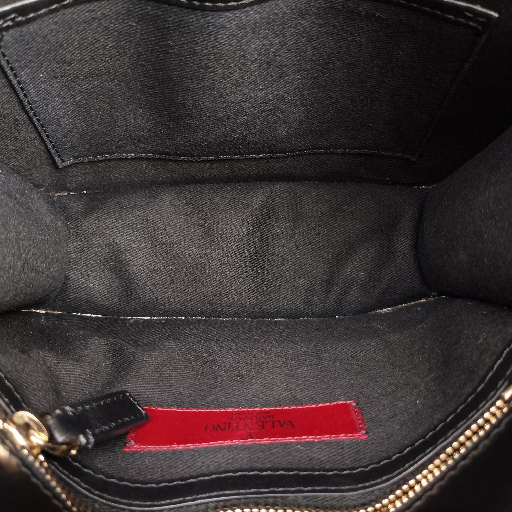 Pre-owned Valentino Rockstud Glam Lock Black Leather  shoulderbag | stylenewstar