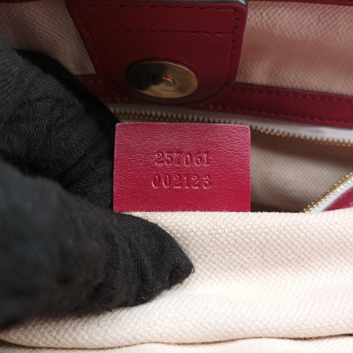 Secondhand Gucci Guccissima Mayfair Rose Leather 257061 handbag | stylenewstar