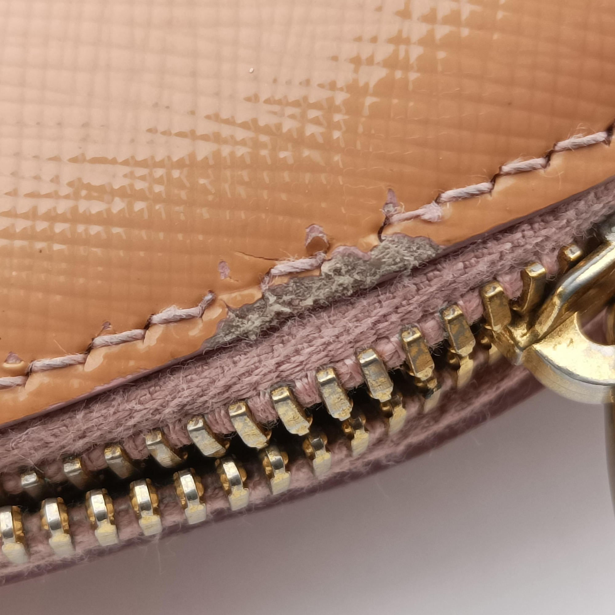 Pre-owned Prada Promenade Beige SAFFIANO patent BN2567 handbag | stylenewstar