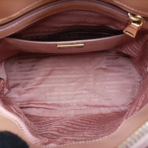 Pre-owned Prada Promenade Beige SAFFIANO patent BN2567 handbag | stylenewstar