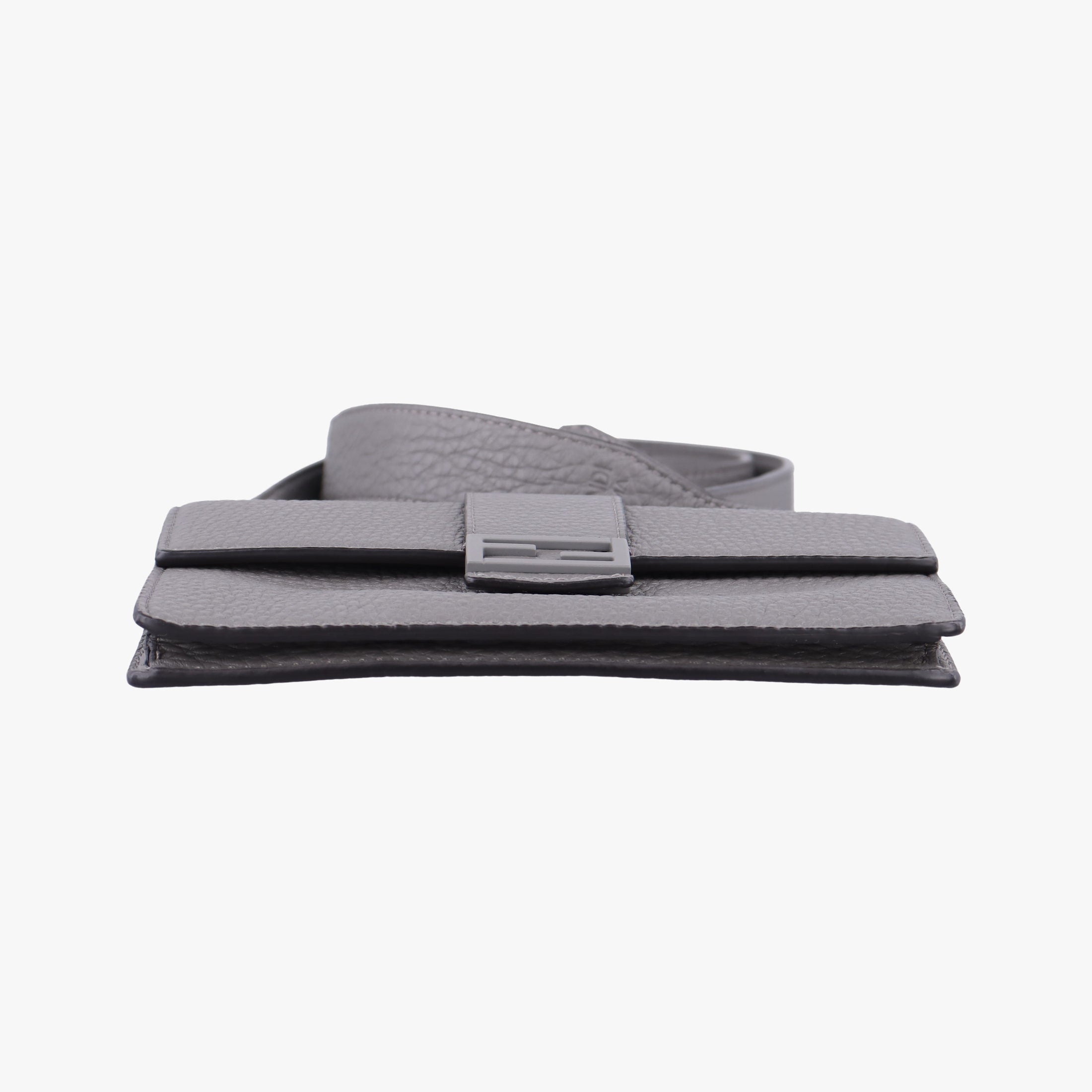 Pre-owned Fendi FF Logo Baguette slim Grey Leather 7M0295 shoulderbag | stylenewstar