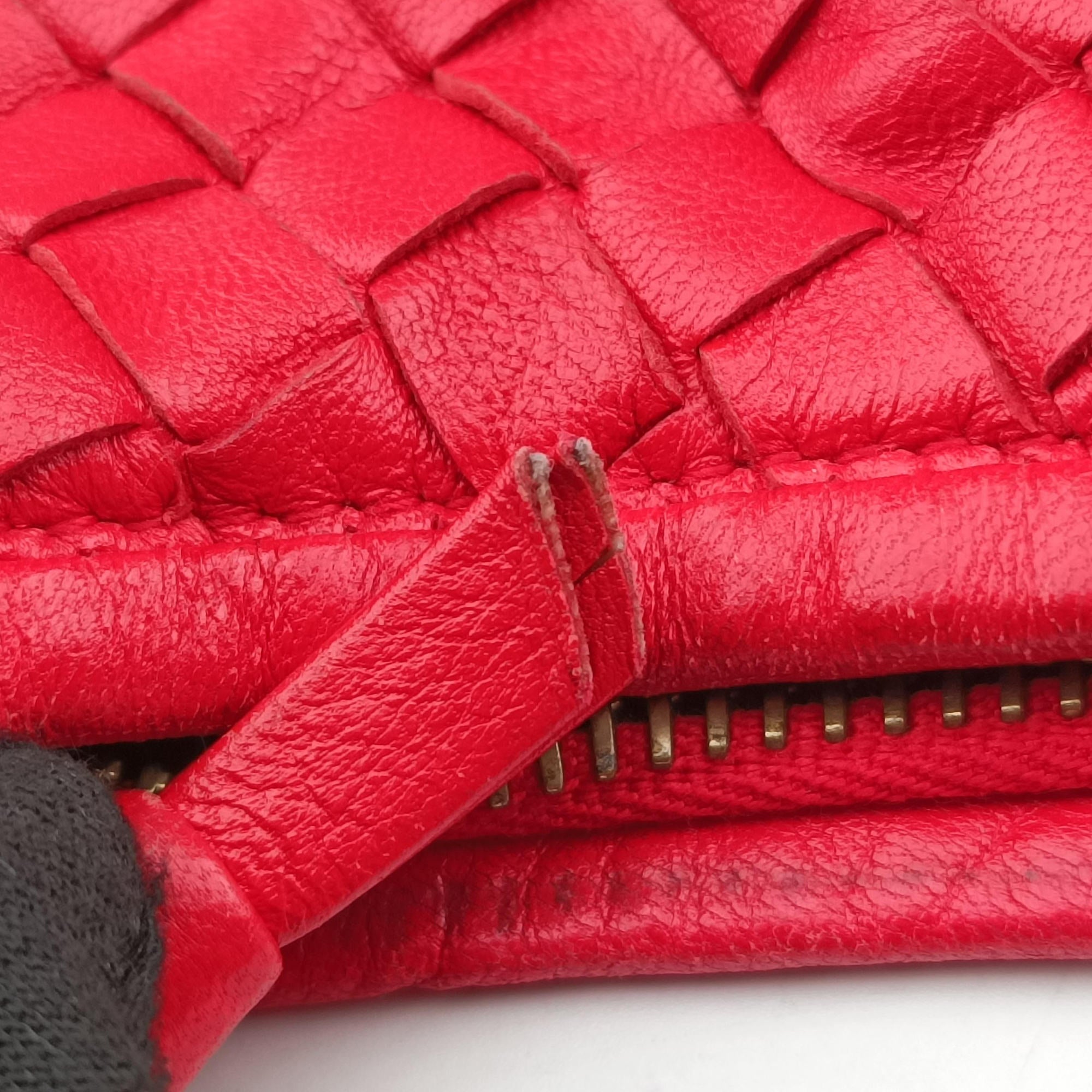 Pre-owned Bottega Veneta Intrecciato Red lambskin  handbag | stylenewstar