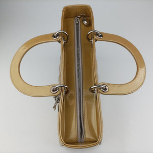 Secondhand Christian Dior Lady Dior Beige Patent  shoulderbag | stylenewstar