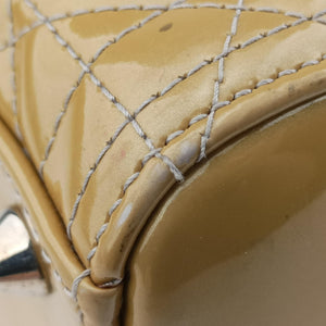 Secondhand Christian Dior Lady Dior Beige Patent  shoulderbag | stylenewstar
