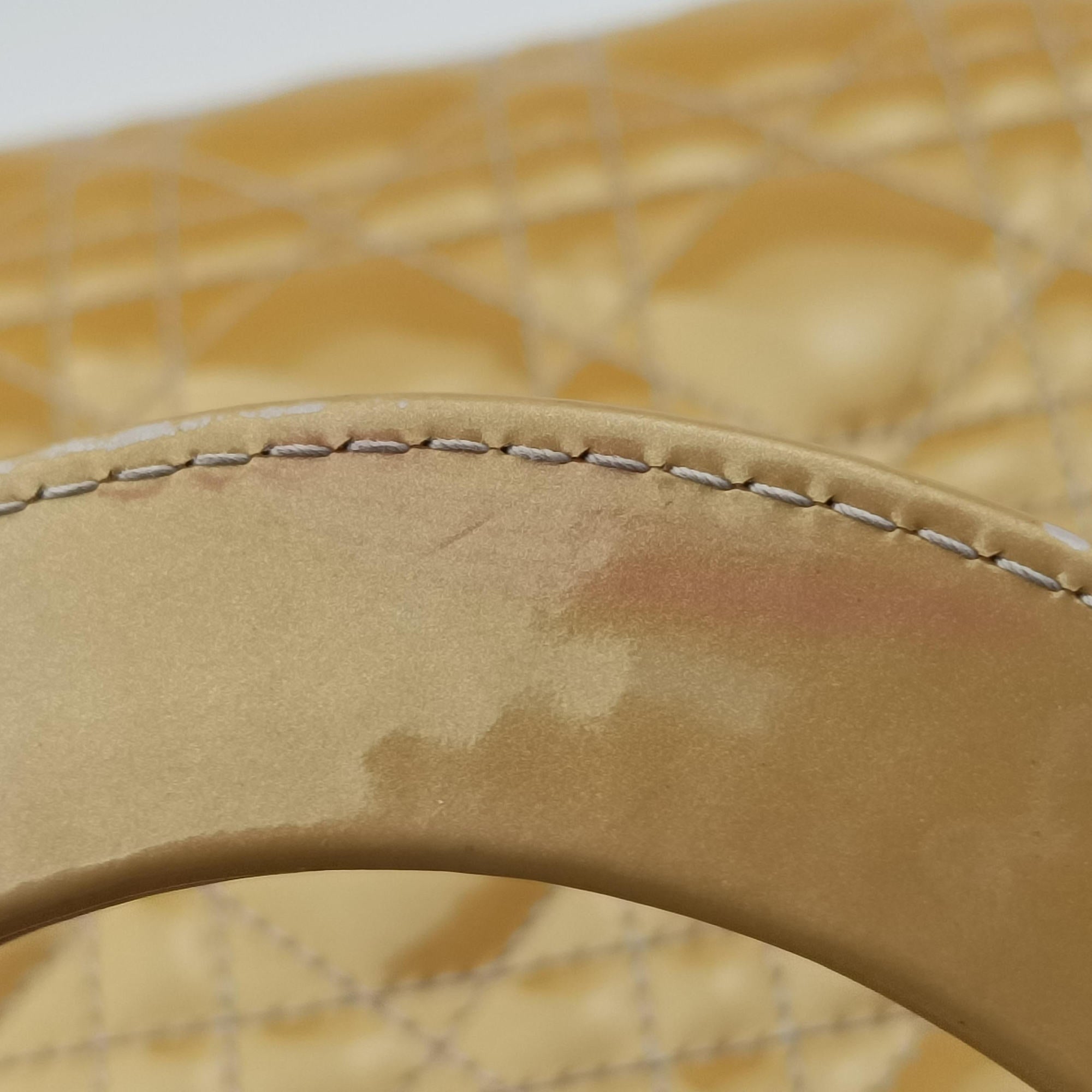 Secondhand Christian Dior Lady Dior Beige Patent  shoulderbag | stylenewstar