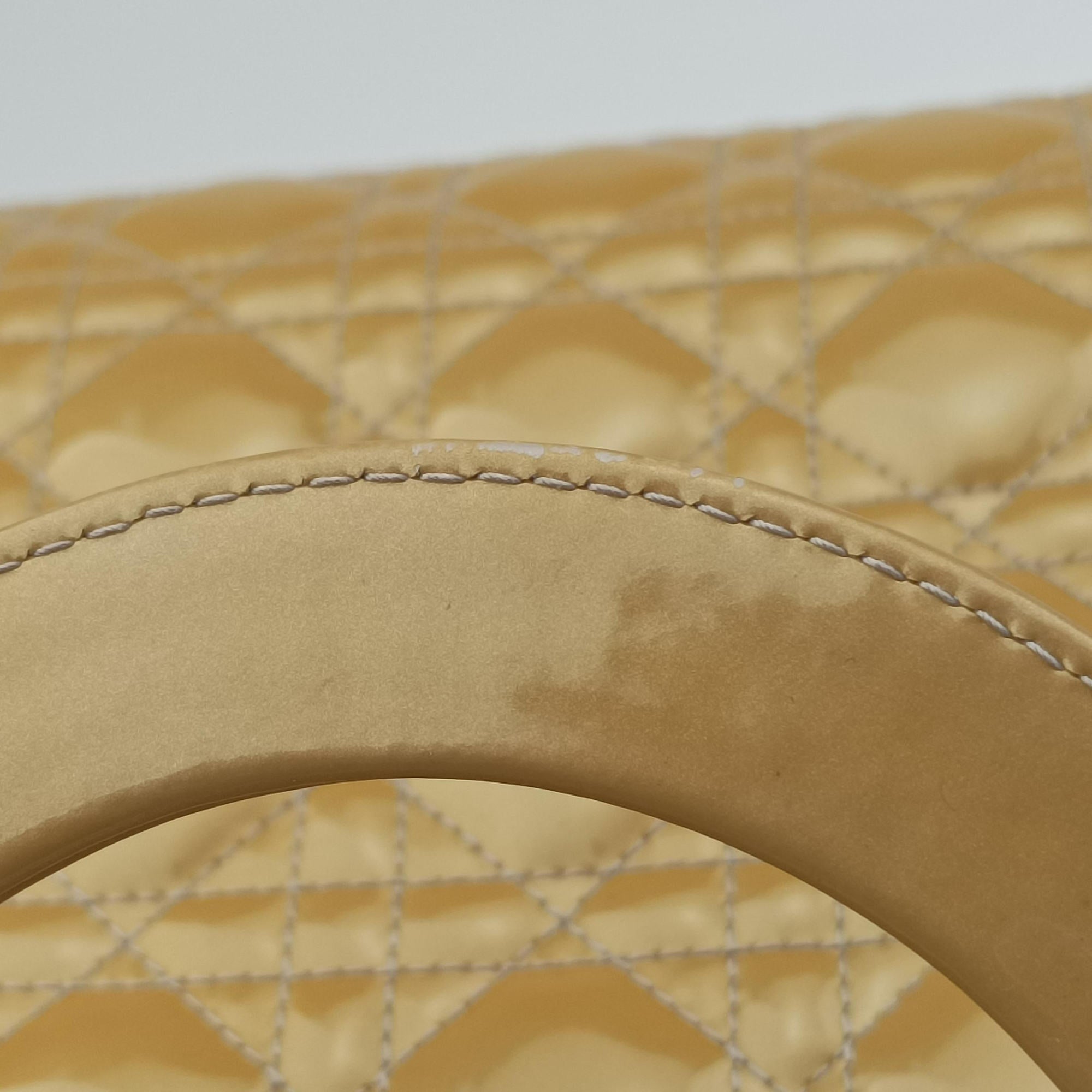 Secondhand Christian Dior Lady Dior Beige Patent  shoulderbag | stylenewstar