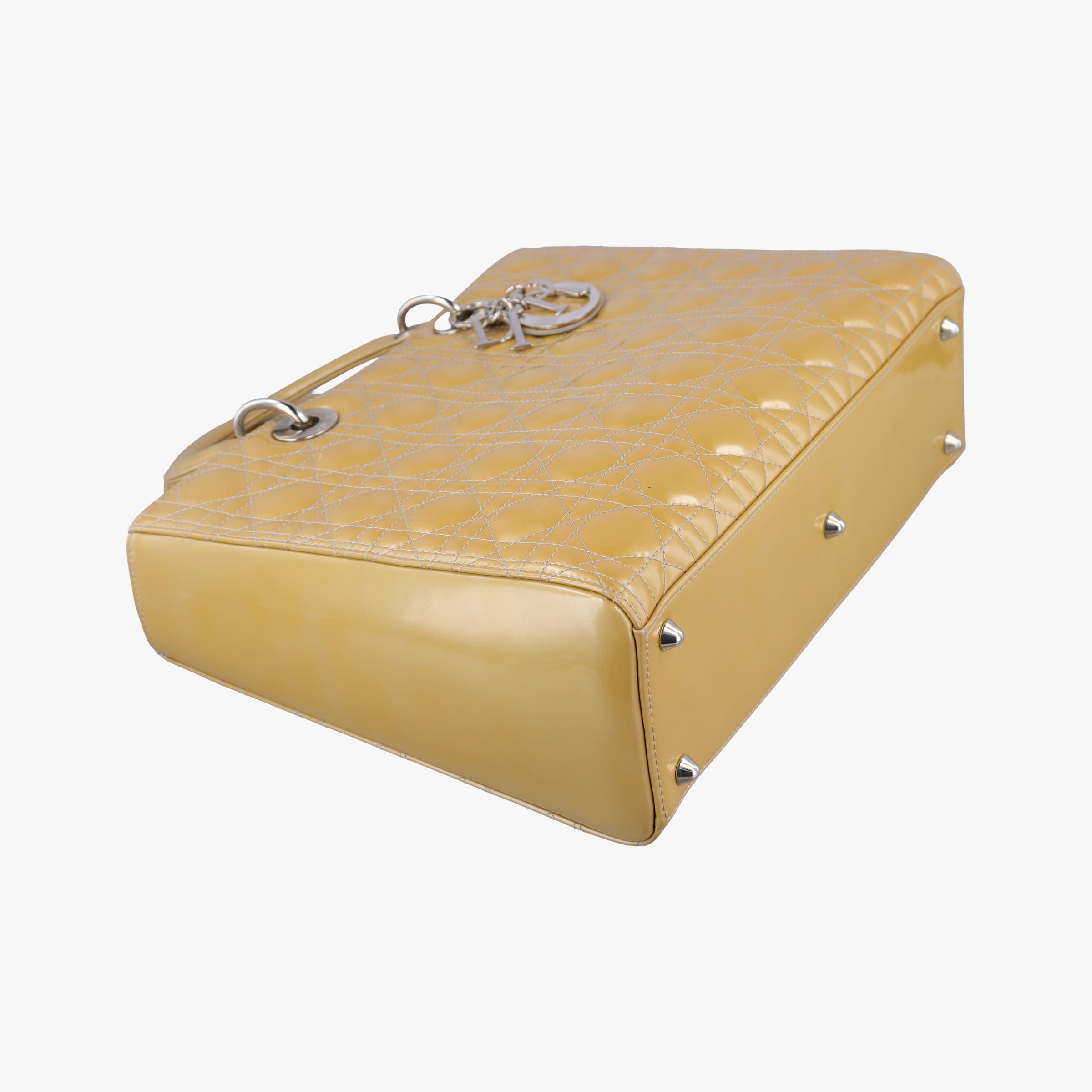 Secondhand Christian Dior Lady Dior Beige Patent  shoulderbag | stylenewstar