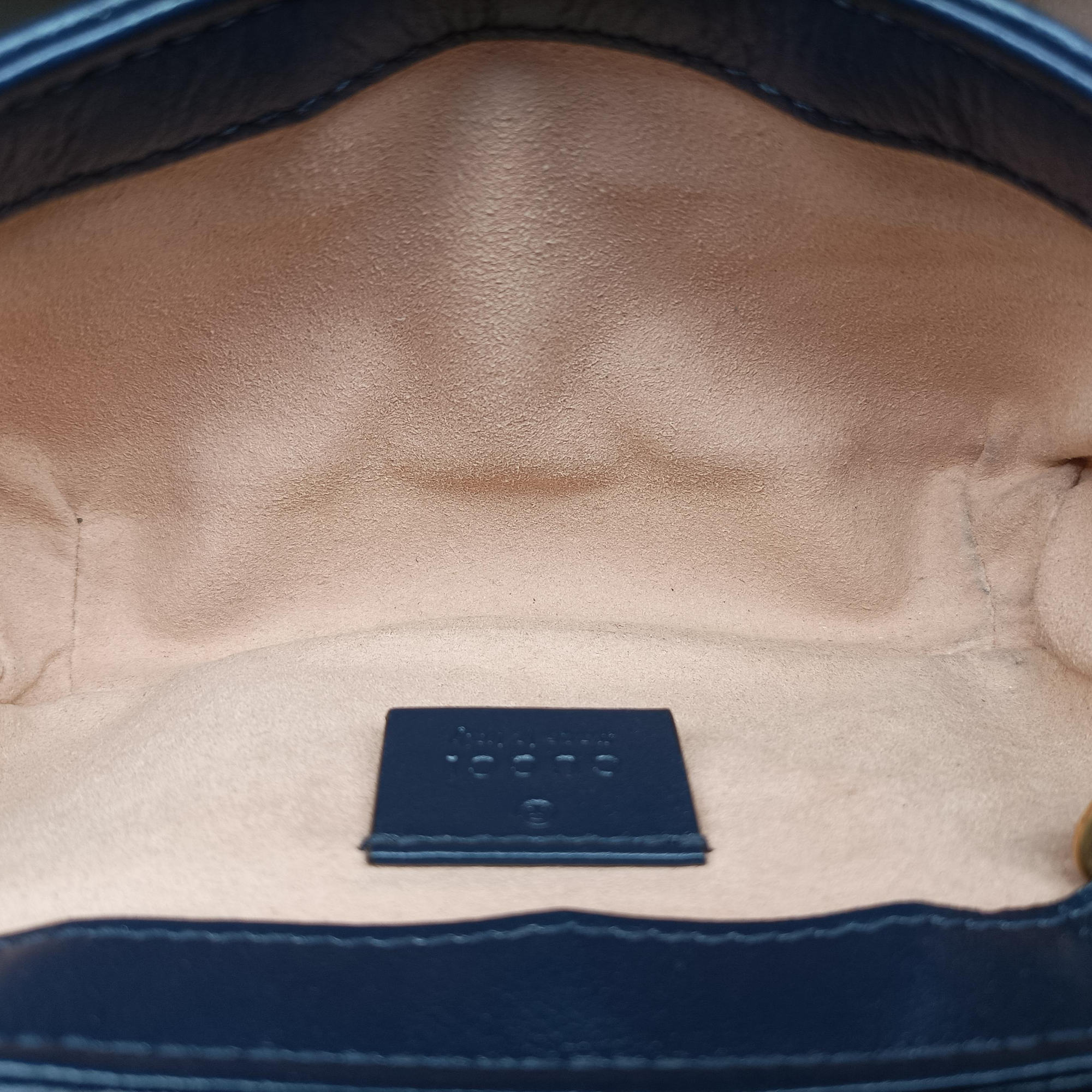 Pre-owned Gucci GG Marmont White×navy Leather 574969 shoulderbag | stylenewstar