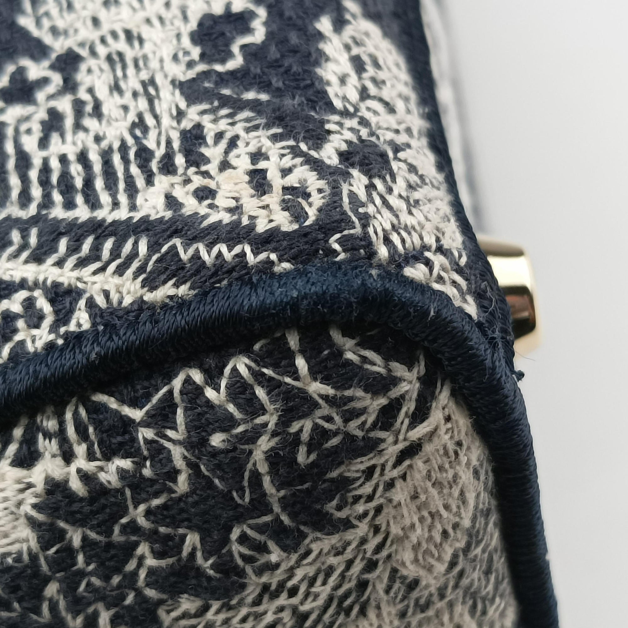 Vintage Christian Dior D-Lite Medium Royaume Navy Jacquard  shoulderbag | stylenewstar