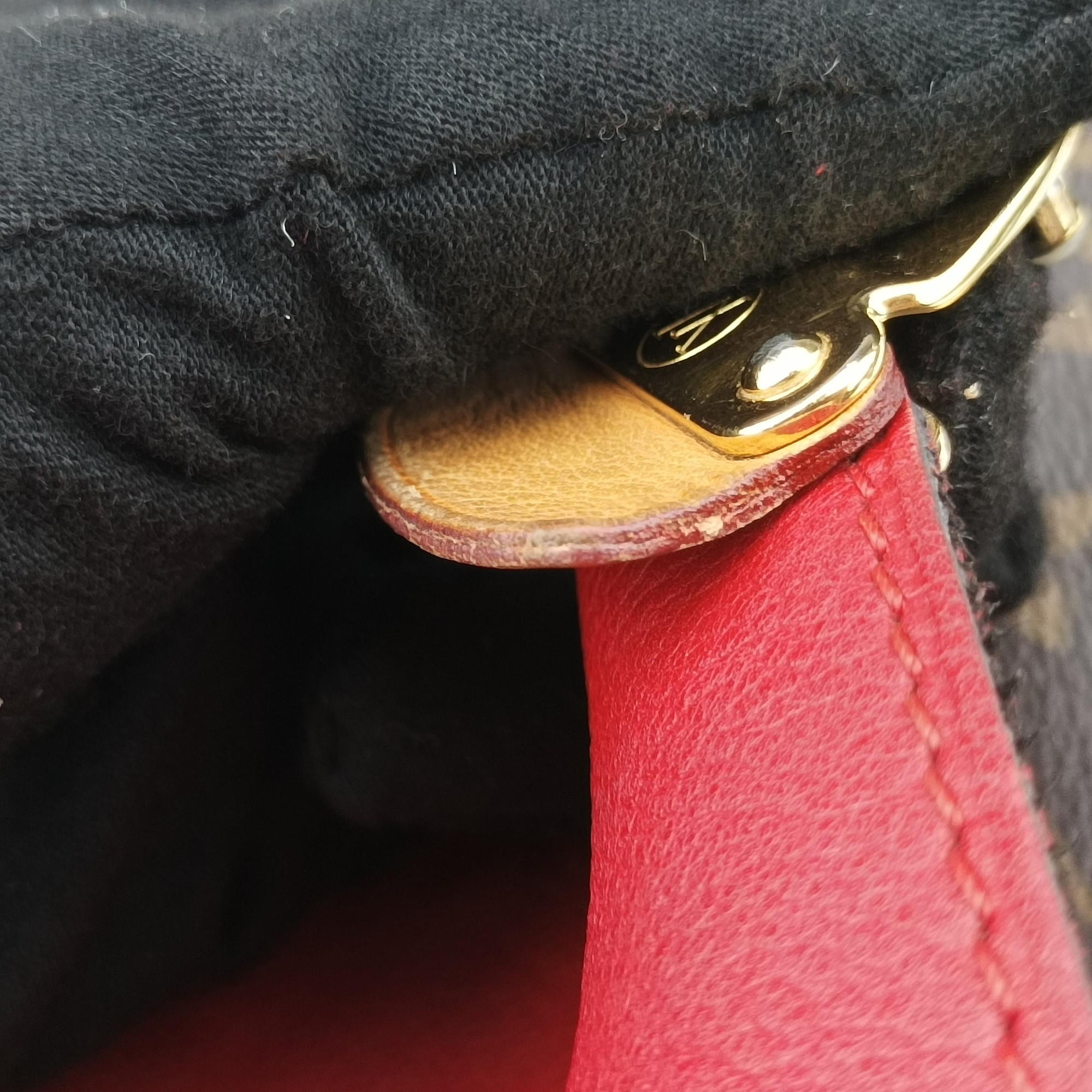 Secondhand Louis Vuitton PALLAS Chain Brown×CERISE Monogram Canvas×calf leather M41201 shoulderbag | stylenewstar