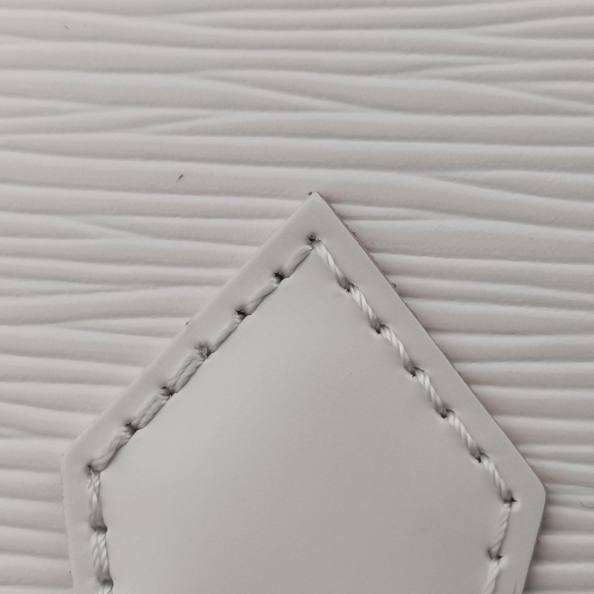 Secondhand Louis Vuitton Alma BB IVOIRE Epi M58706 shoulderbag | stylenewstar