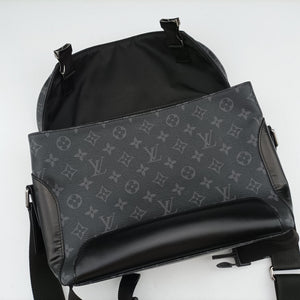 Pre-owned Louis Vuitton Messenger Voyage PM Noir Monogram Eclipse M40511 shoulderbag | stylenewstar