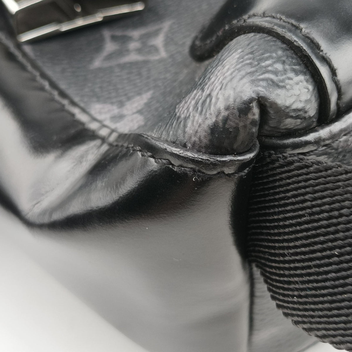 Pre-owned Louis Vuitton Messenger Voyage PM Noir Monogram Eclipse M40511 shoulderbag | stylenewstar