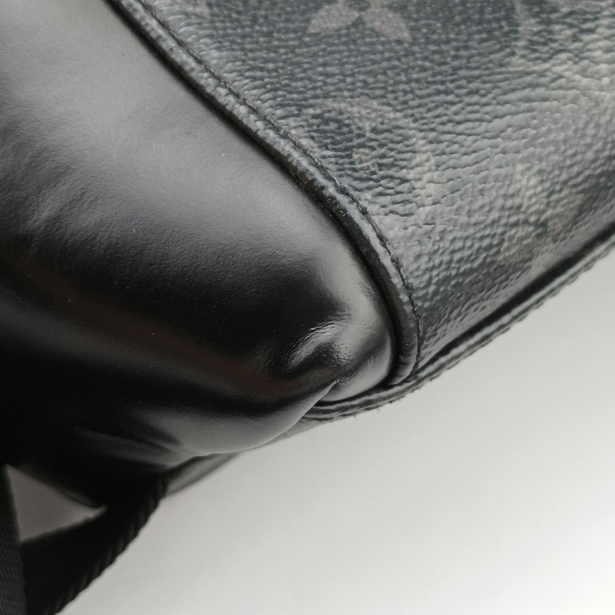 Pre-owned Louis Vuitton Messenger Voyage PM Noir Monogram Eclipse M40511 shoulderbag | stylenewstar