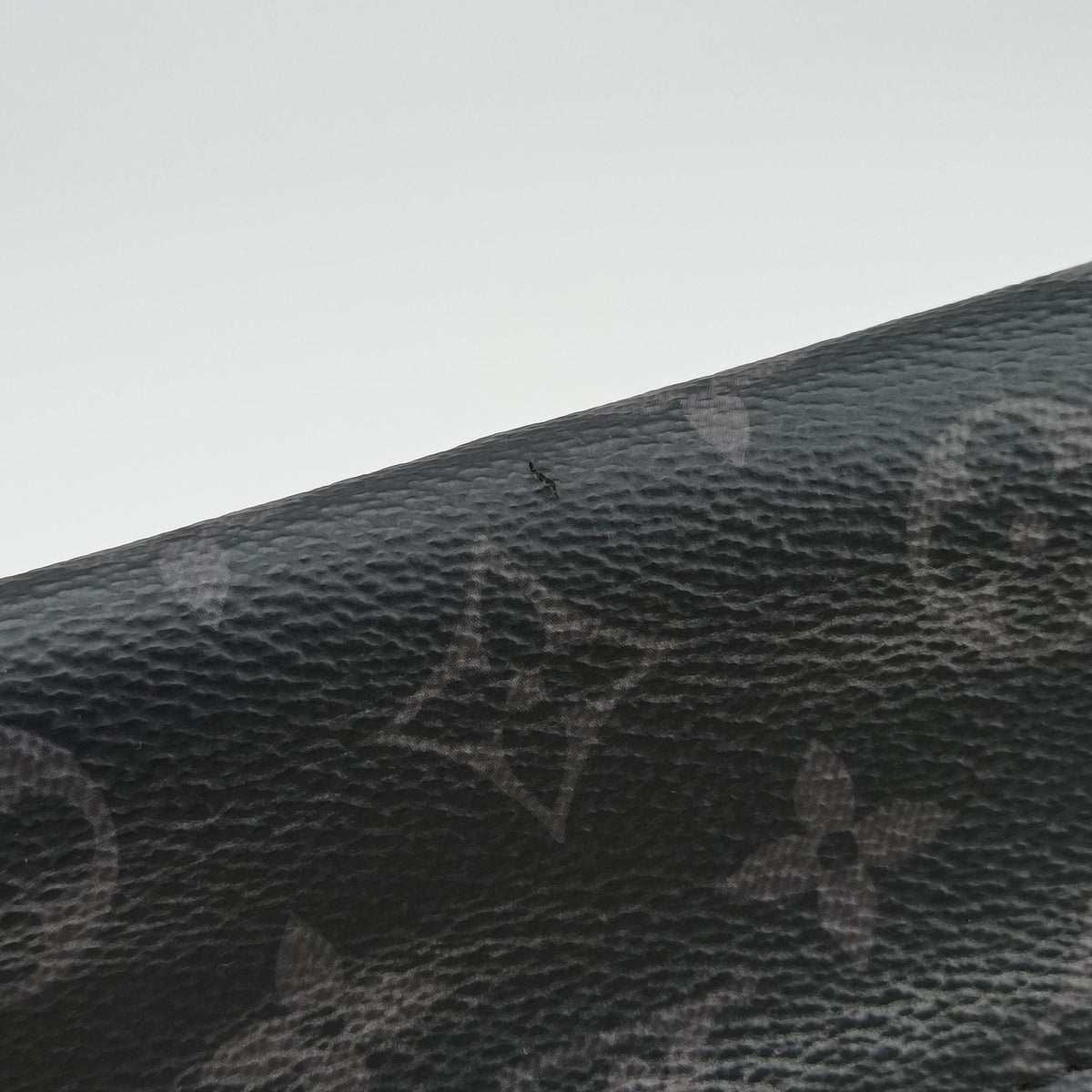 Pre-owned Louis Vuitton Messenger Voyage PM Noir Monogram Eclipse M40511 shoulderbag | stylenewstar