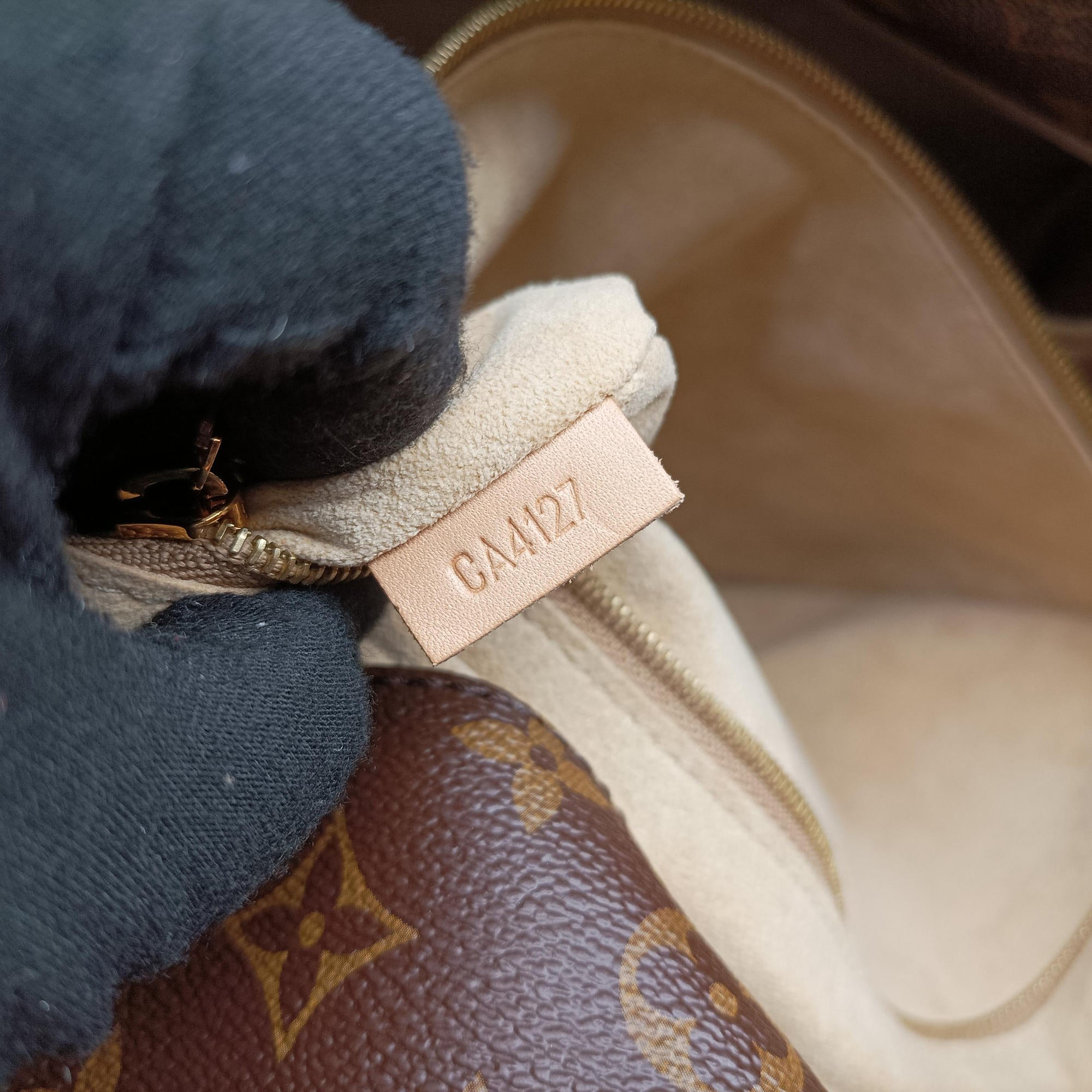 Pre-owned Louis Vuitton ARTSY MM BROWN Monogram Canvas M40249 shoulderbag | stylenewstar