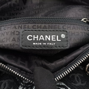 Vintage Chanel Interlocking CC Chain Motif Black Cotton Canvas interwoven A29996 shoulderbag | stylenewstar
