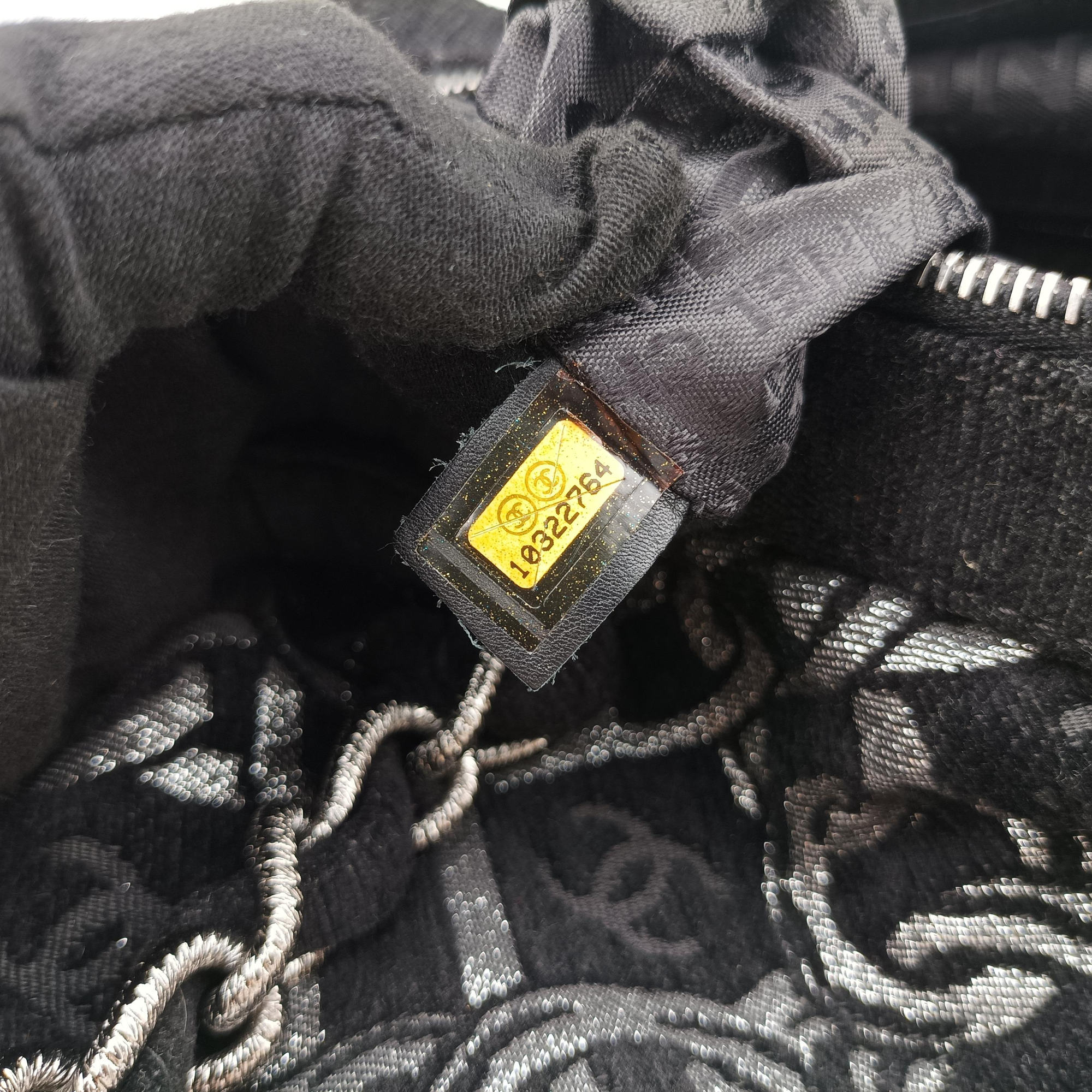 Vintage Chanel Interlocking CC Chain Motif Black Cotton Canvas interwoven A29996 shoulderbag | stylenewstar