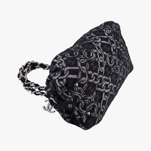 Vintage Chanel Interlocking CC Chain Motif Black Cotton Canvas interwoven A29996 shoulderbag | stylenewstar