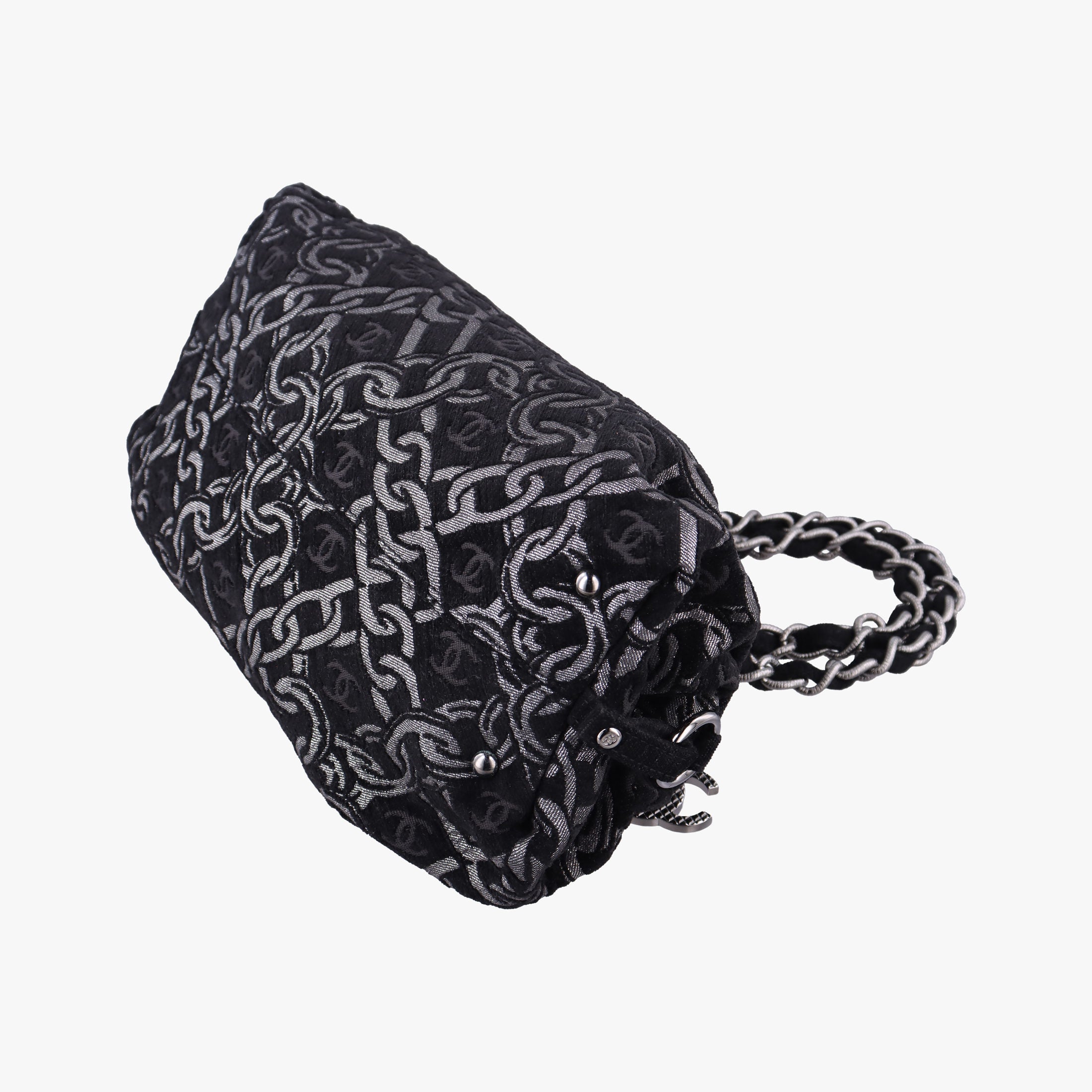 Vintage Chanel Interlocking CC Chain Motif Black Cotton Canvas interwoven A29996 shoulderbag | stylenewstar