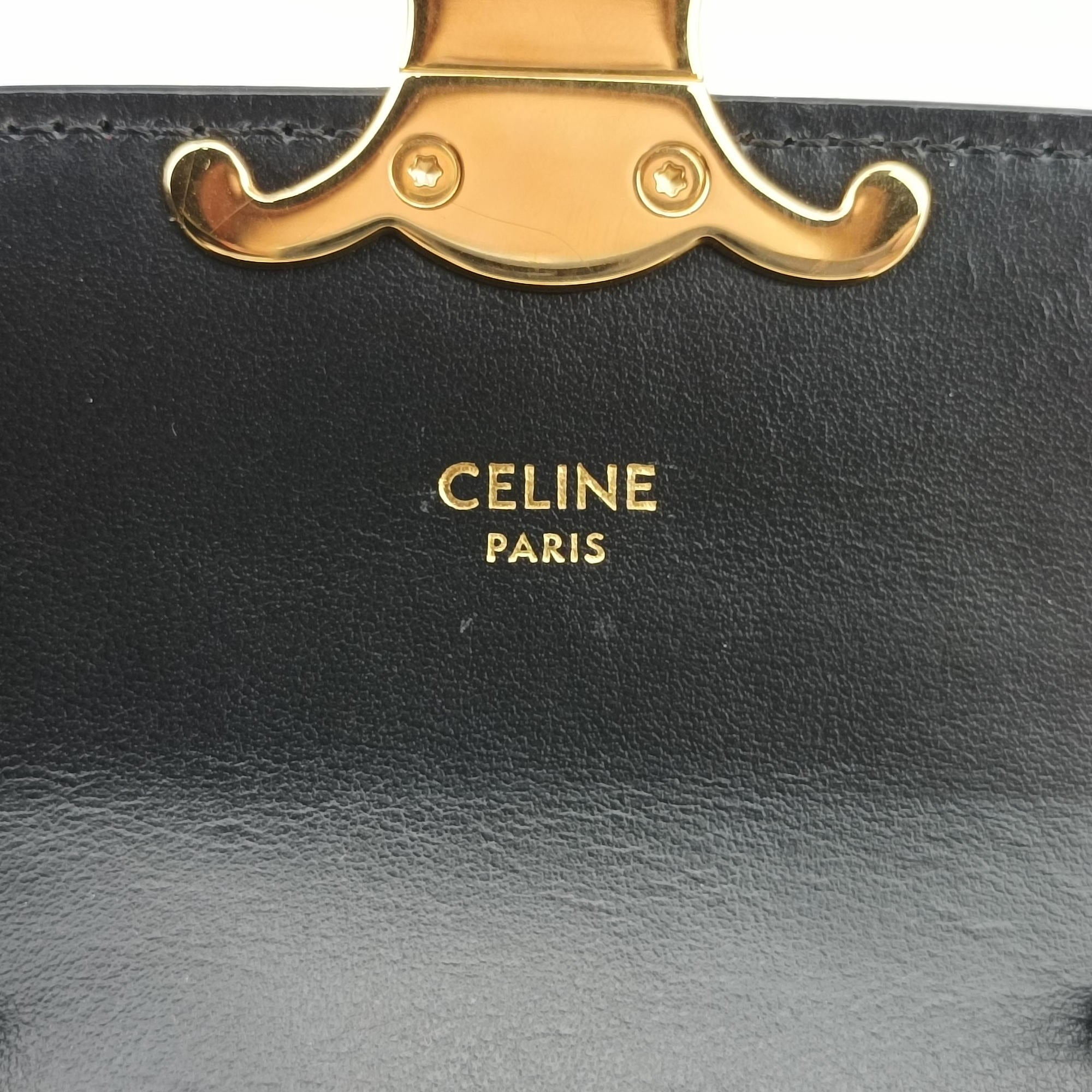 Pre-owned Celine Triomphe Black Leather  shoulderbag | stylenewstar