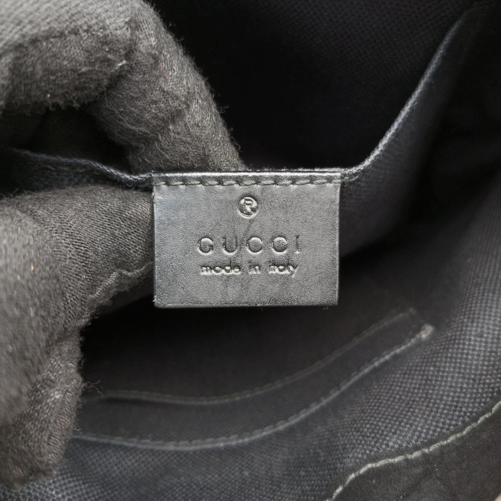 Vintage Gucci GG Supreme Courrier Messenger Black×Multicolour PVC coated canvas×Leather 547751 shoulderbag | stylenewstar