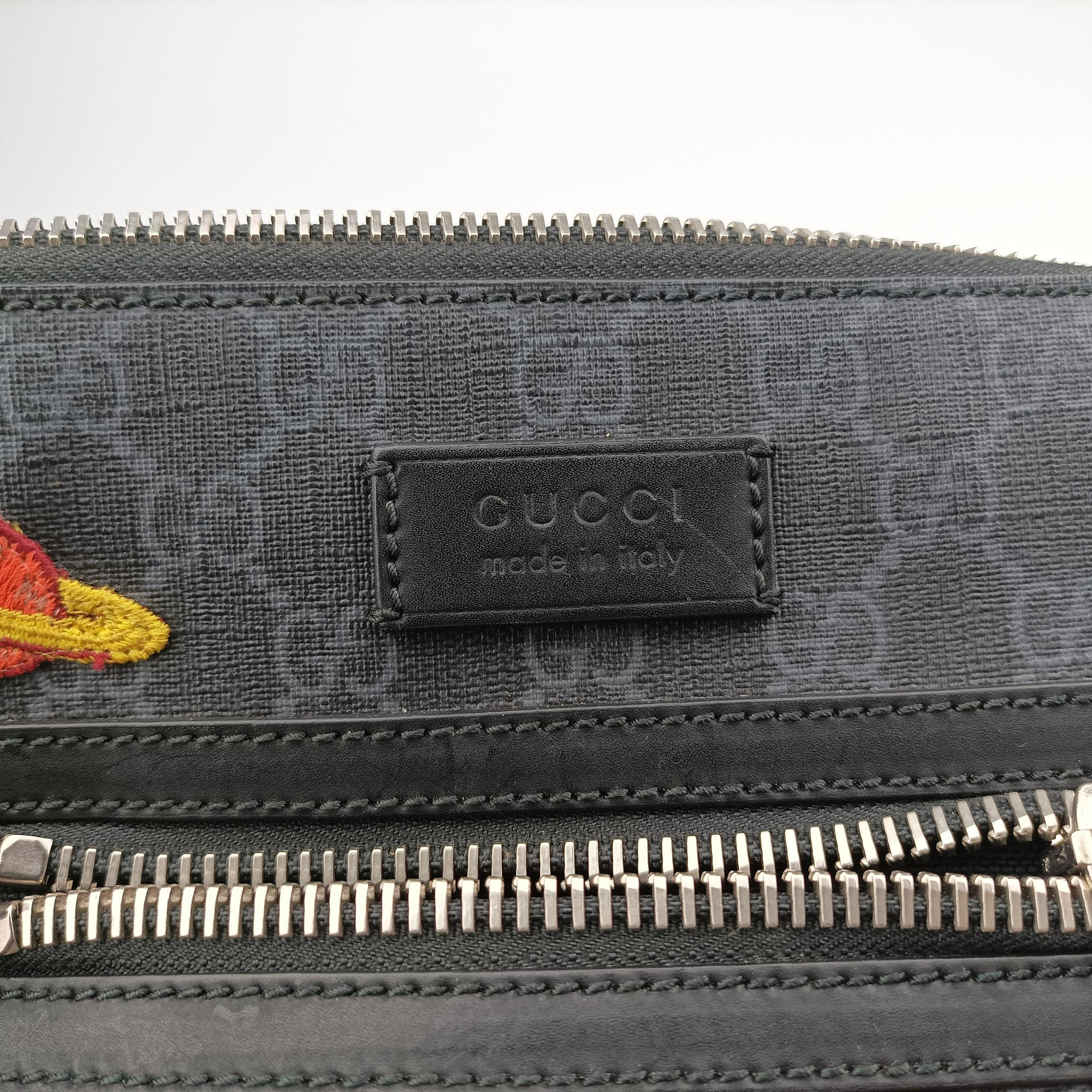 Vintage Gucci GG Supreme Courrier Messenger Black×Multicolour PVC coated canvas×Leather 547751 shoulderbag | stylenewstar