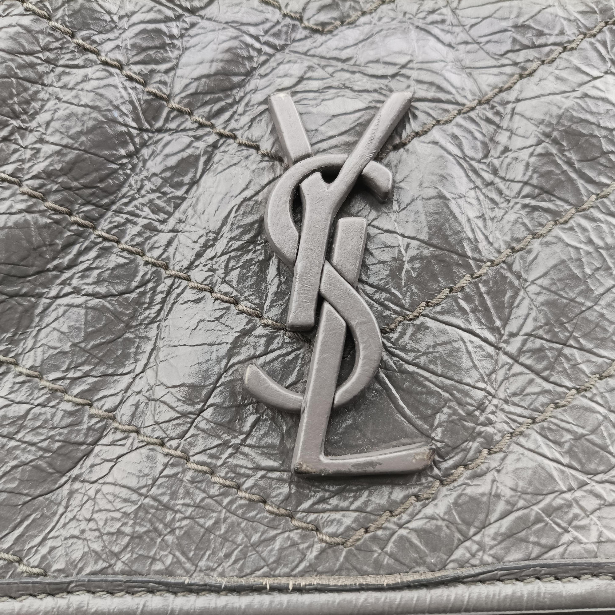 Secondhand Yves Saint Laurent Niki Grey Leather 583103 shoulderbag | stylenewstar