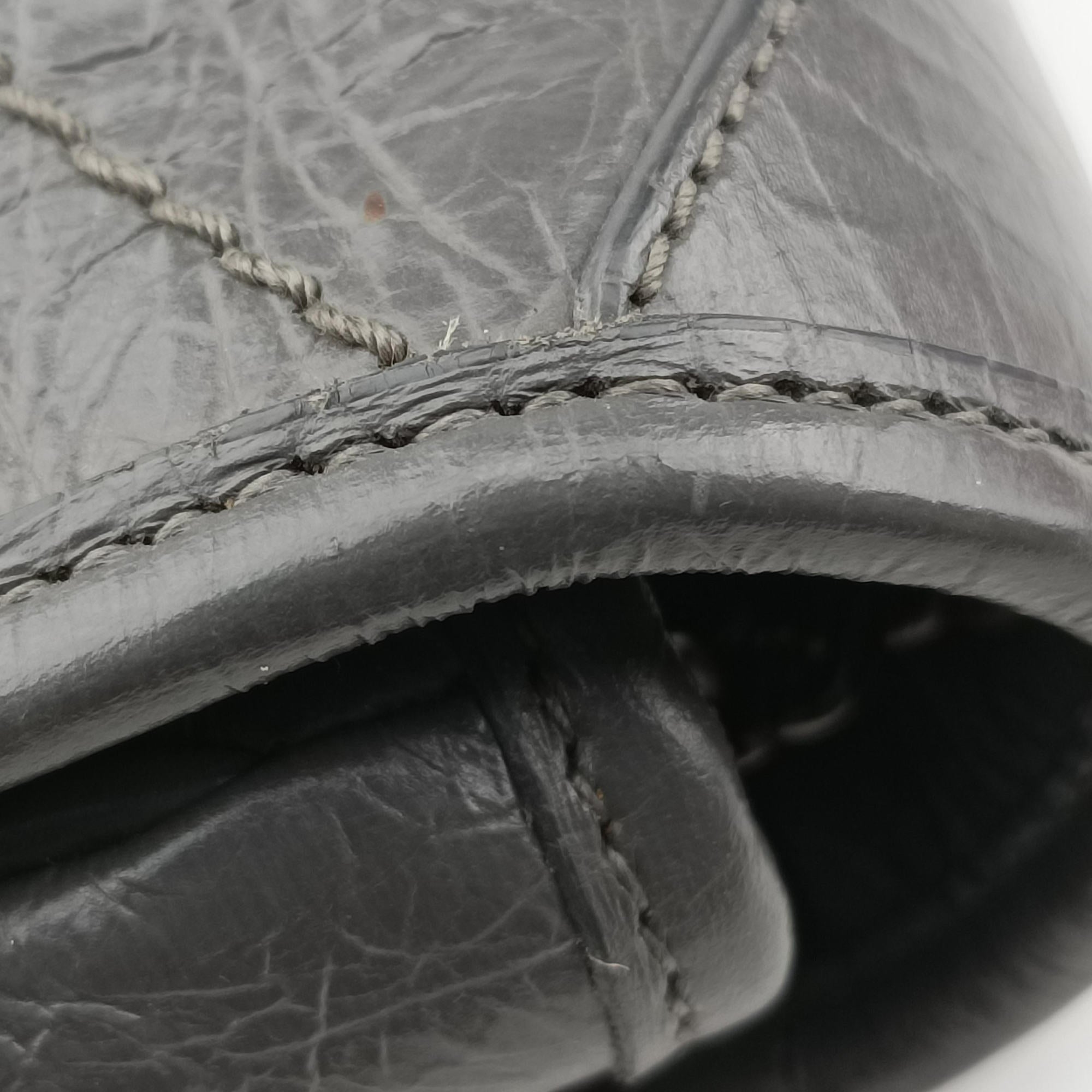 Secondhand Yves Saint Laurent Niki Grey Leather 583103 shoulderbag | stylenewstar