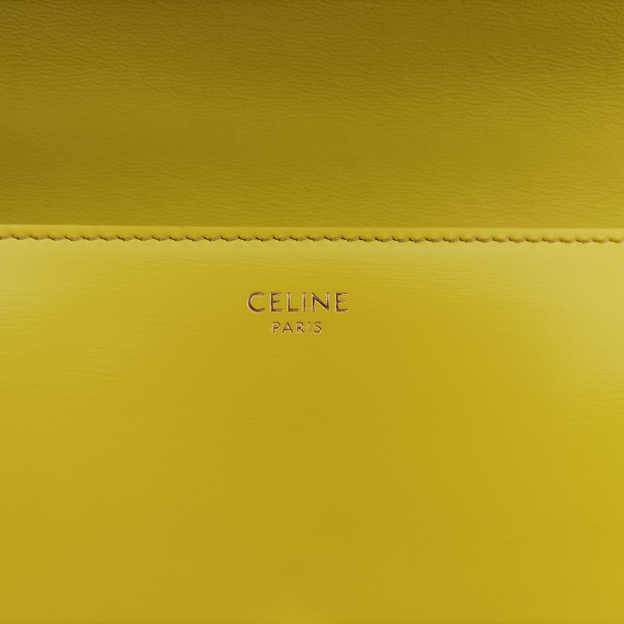 Pre-owned Celine Triomphe Chain Yellow Leather  shoulderbag | stylenewstar