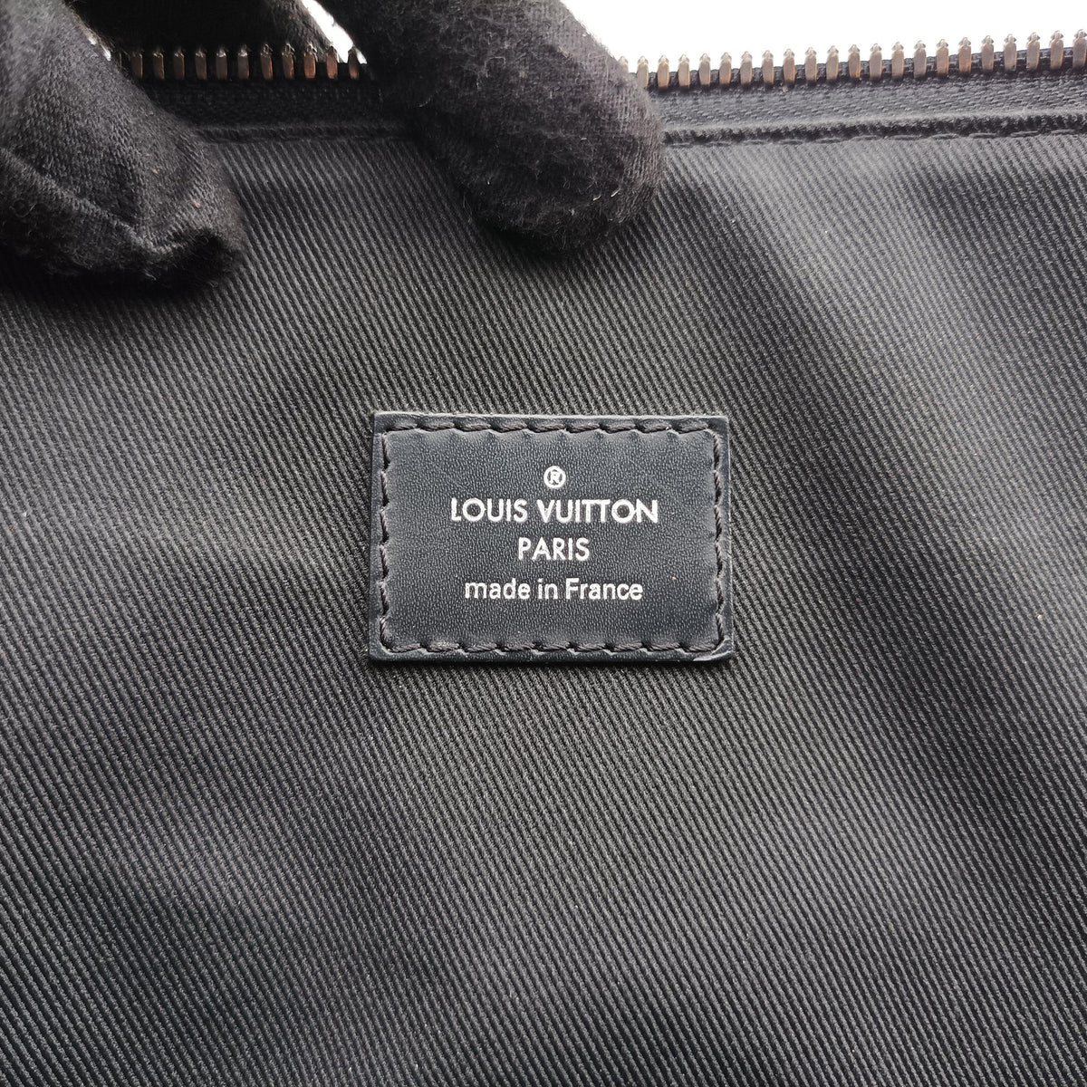 Pre-owned Louis Vuitton Explorer Noir Monogram Eclipse Canvas M40567 handbag | stylenewstar