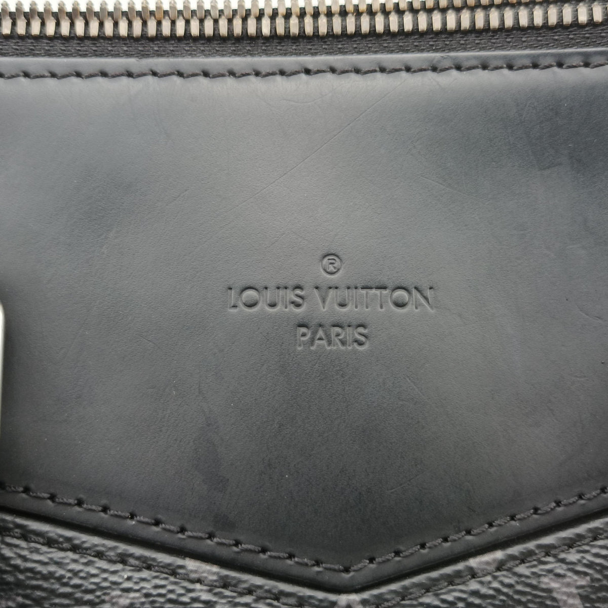 Pre-owned Louis Vuitton Explorer Noir Monogram Eclipse Canvas M40567 handbag | stylenewstar