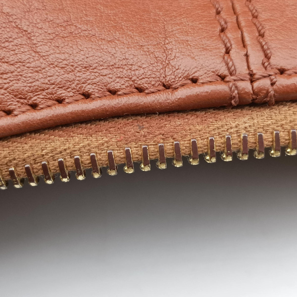 Pre-owned Fendi Mia Brown Leather 8BR631 shoulderbag | stylenewstar