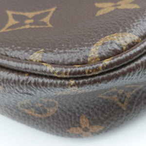 Pre-owned Louis Vuitton MULTI POCHETTE ACCESSOIRES MARRON×Khaki Monogram Canvas M44840 shoulderbag | stylenewstar