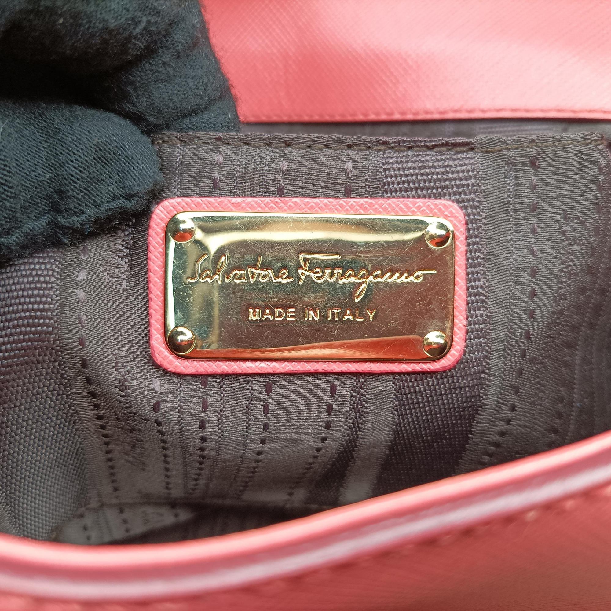 Vintage Ferragamo Gancini Pink Leather  shoulderbag | stylenewstar