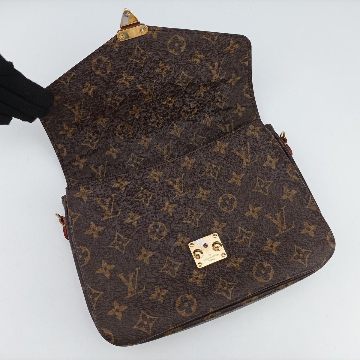 Pre-owned Louis Vuitton Pochette Metis MM Brown Monogram Canvas M44875 shoulderbag | stylenewstar