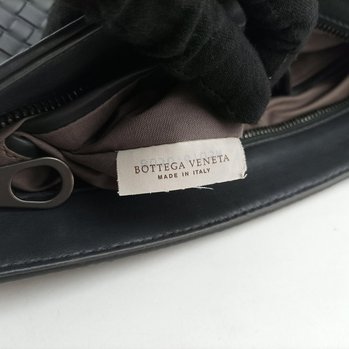 Vintage Bottega Veneta Intrecciato Grey lambskin  shoulderbag | stylenewstar