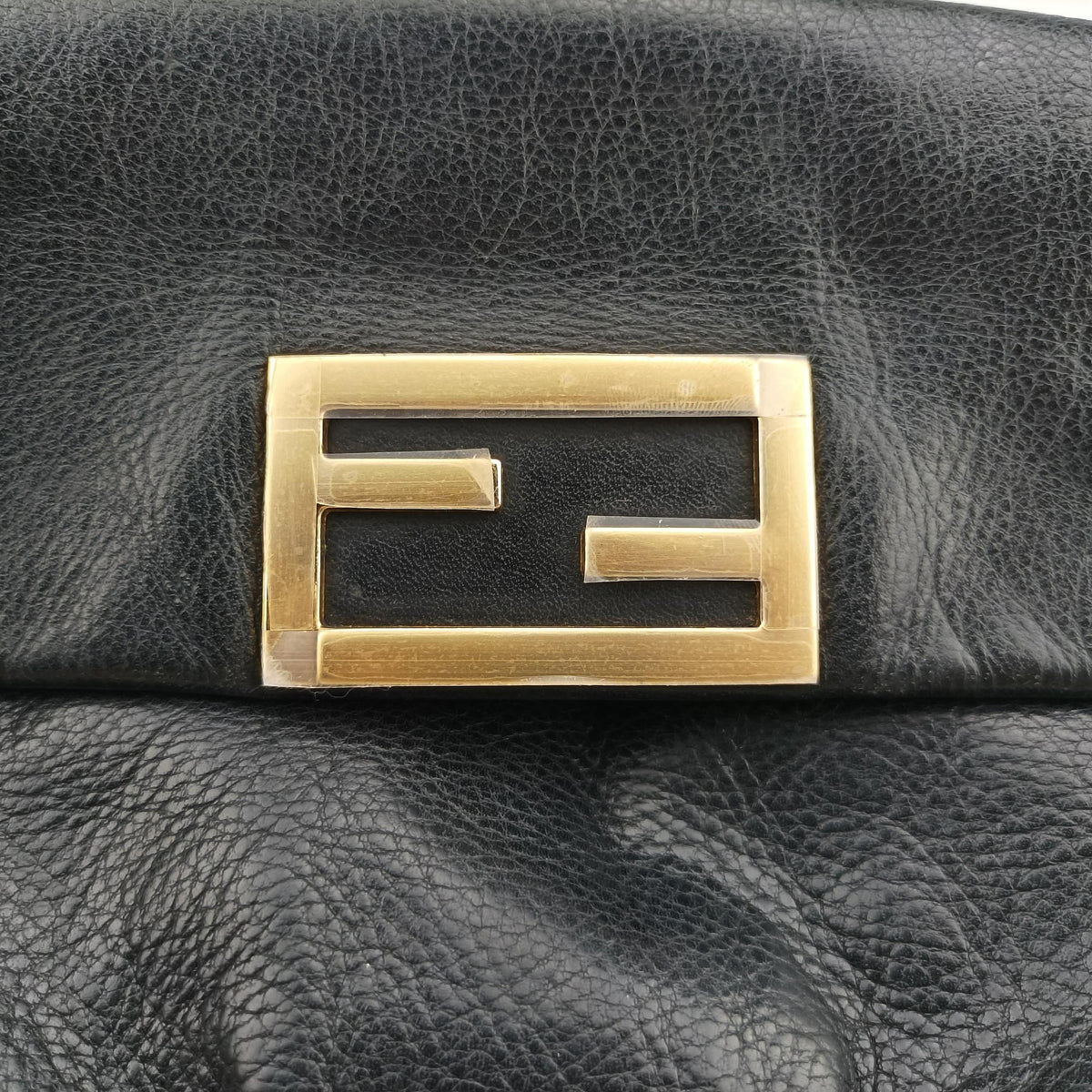 Pre-owned Fendi Fendista Pochette Black Leather 8M0276 shoulderbag | stylenewstar