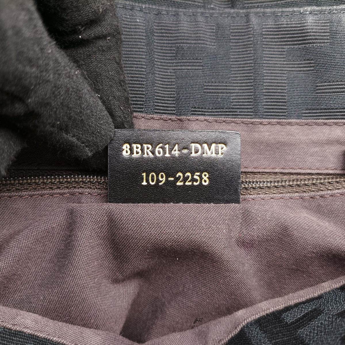 Pre-owned Fendi Mia Flap Black canvas 8BR614 shoulderbag | stylenewstar