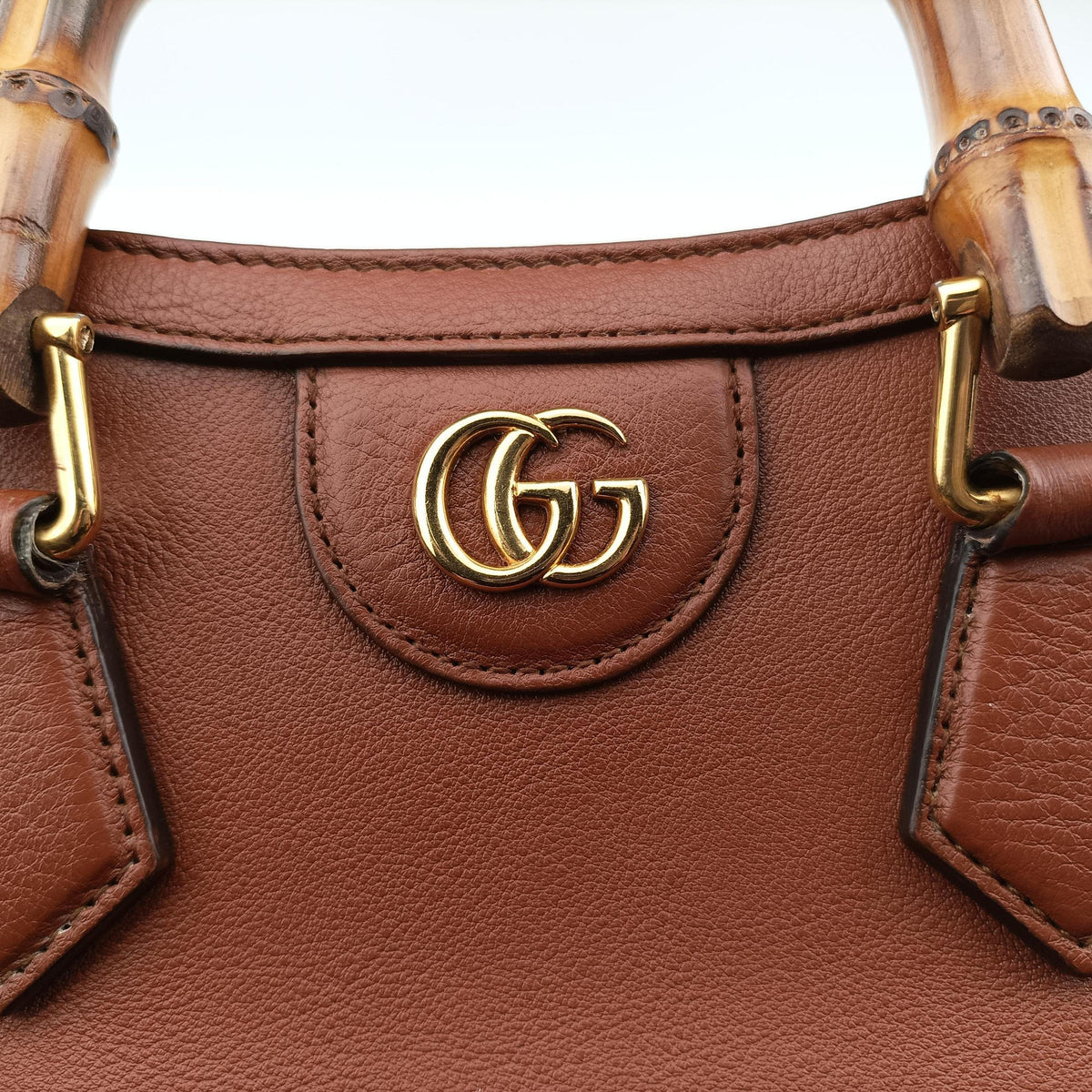 Secondhand Gucci Diana Jumbo GG Mini Brown leather 655661 shoulderbag | stylenewstar