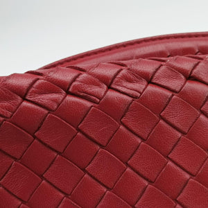 Secondhand Bottega Veneta Intrecciato Red lambskin  handbag | stylenewstar