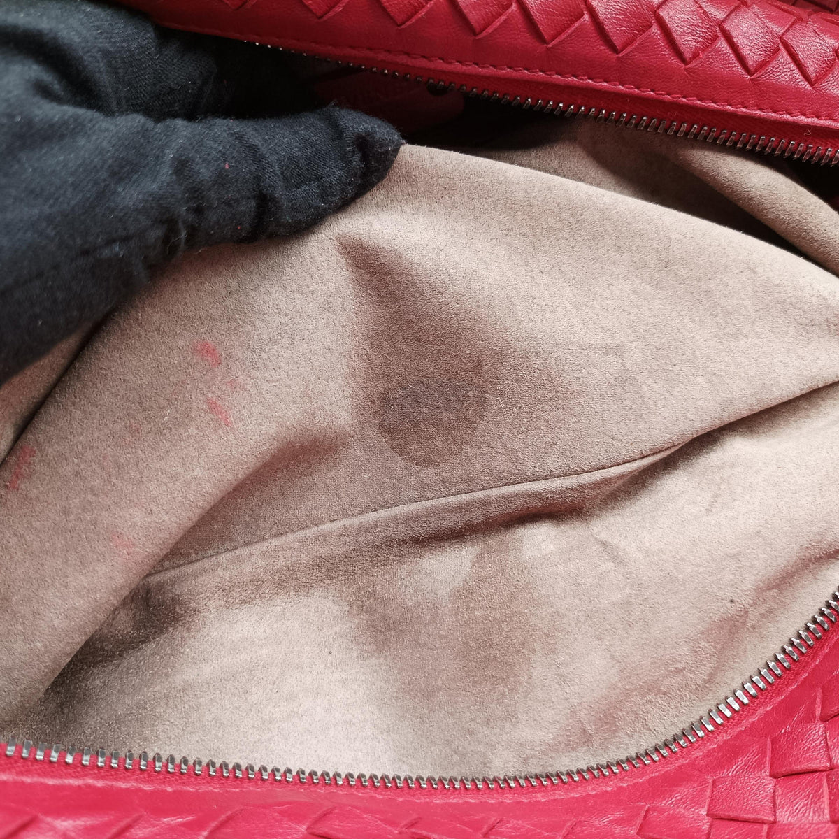 Secondhand Bottega Veneta Intrecciato Red lambskin  handbag | stylenewstar