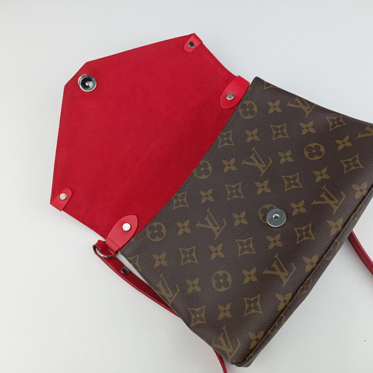 Vintage Louis Vuitton SAINT MICHEL brown×COQUELICOT Monogram Canvas×calf leather M44031 shoulderbag | stylenewstar