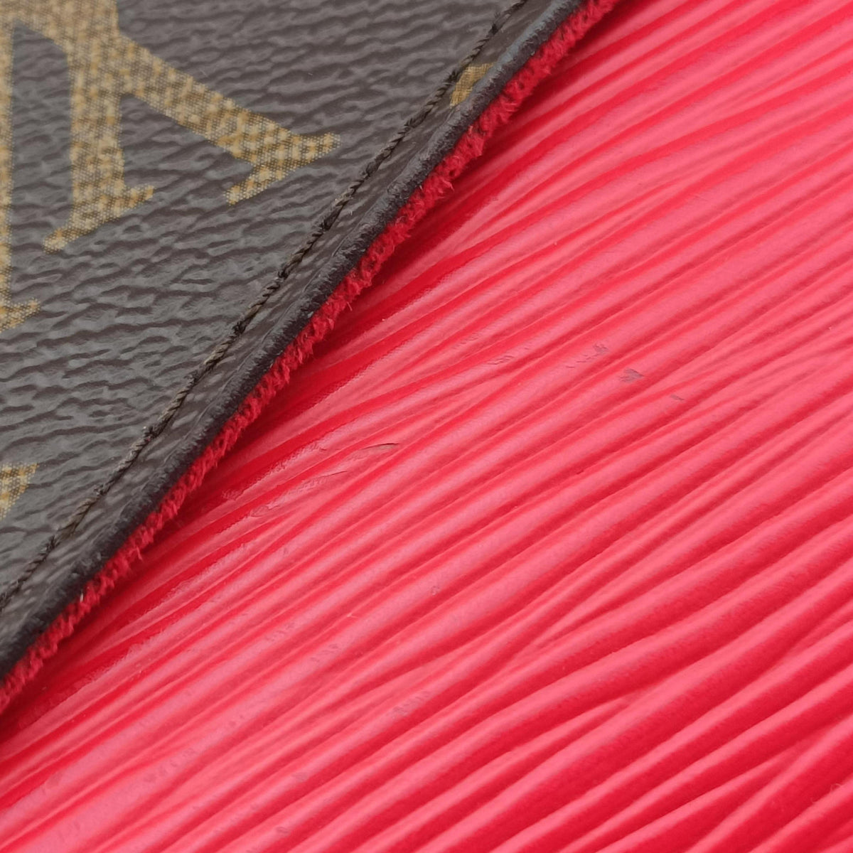 Vintage Louis Vuitton SAINT MICHEL brown×COQUELICOT Monogram Canvas×calf leather M44031 shoulderbag | stylenewstar