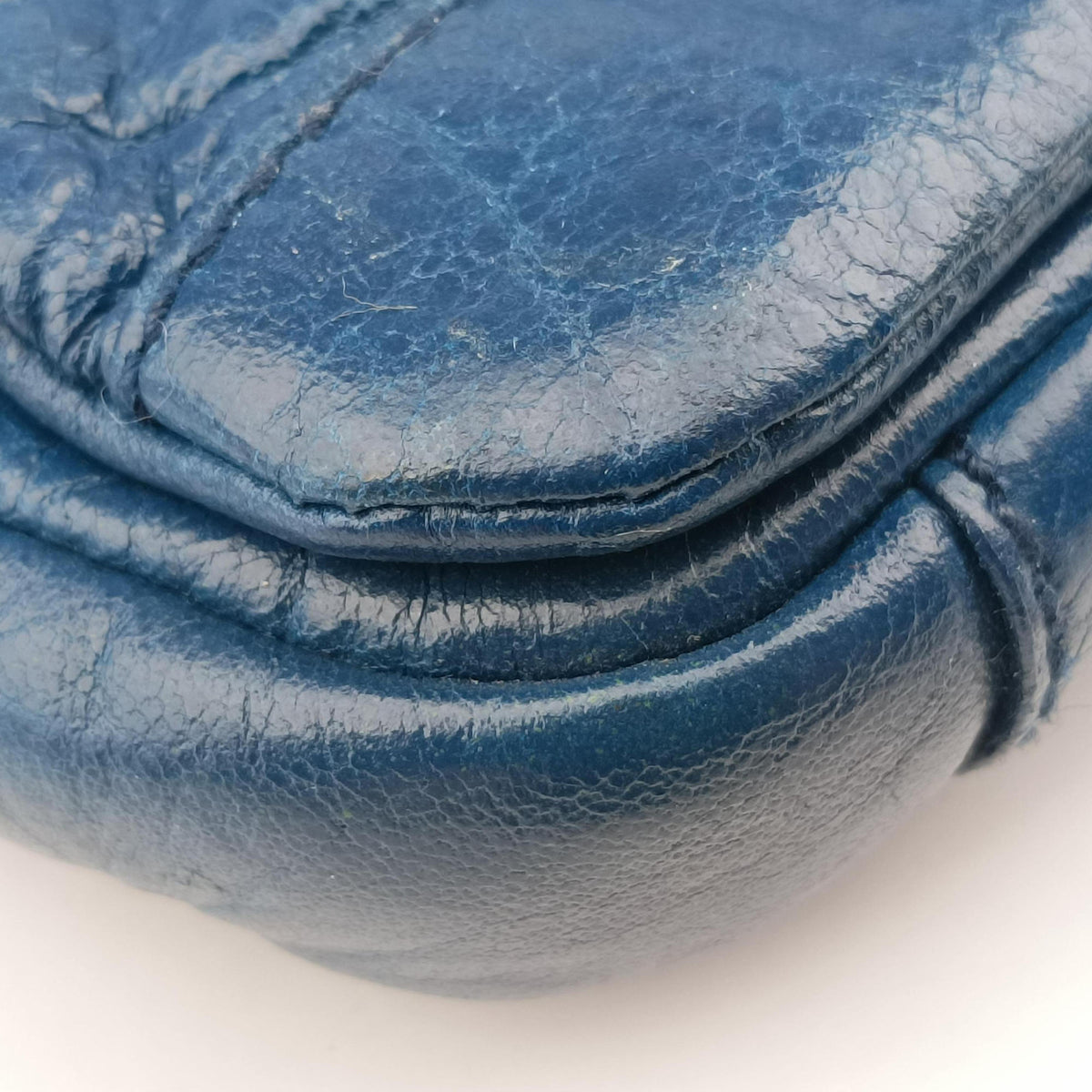 Pre-owned Balenciaga Giant City Blue Lambskin  shoulderbag | stylenewstar