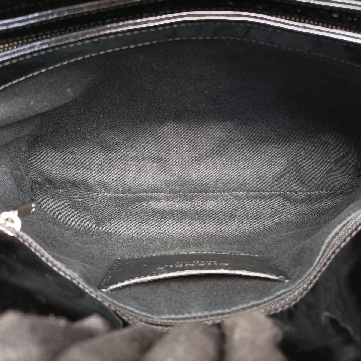 Pre-owned Chanel Mademoiselle Bowling Black Patent leather A50558 shoulderbag | stylenewstar