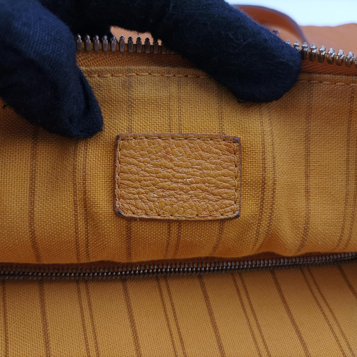 Pre-owned Louis Vuitton Lumineuse PM saffron Monogram Empreinte M94324 shoulderbag | stylenewstar