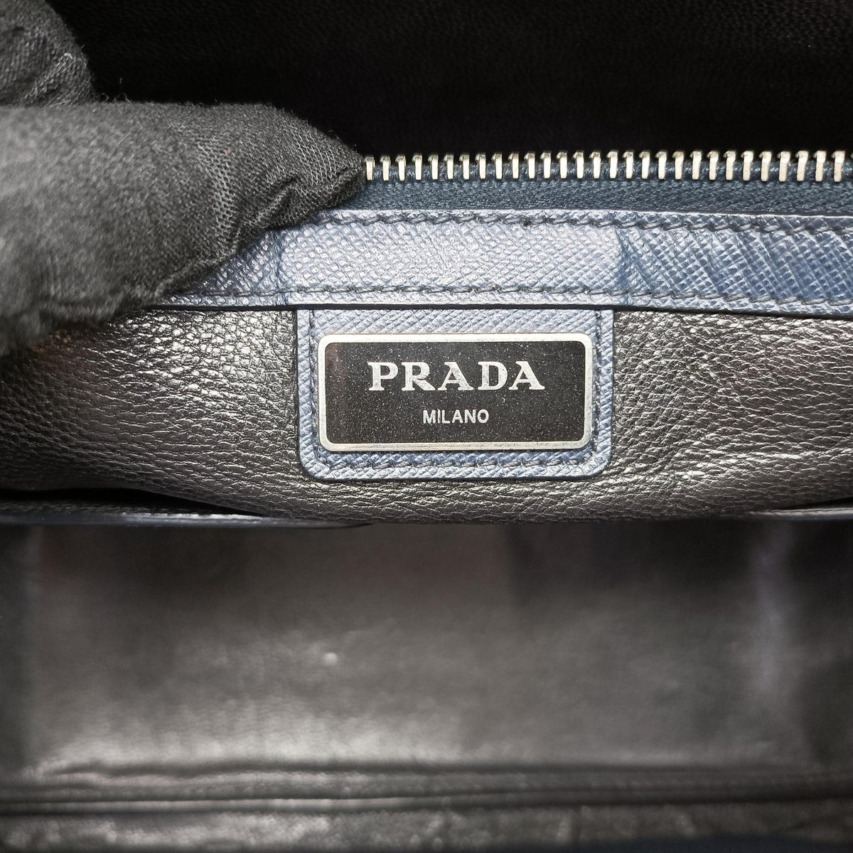Pre-owned Prada business bag briefcase Grey x Navy SAFFIANO Leather 2VE363 handbag | stylenewstar