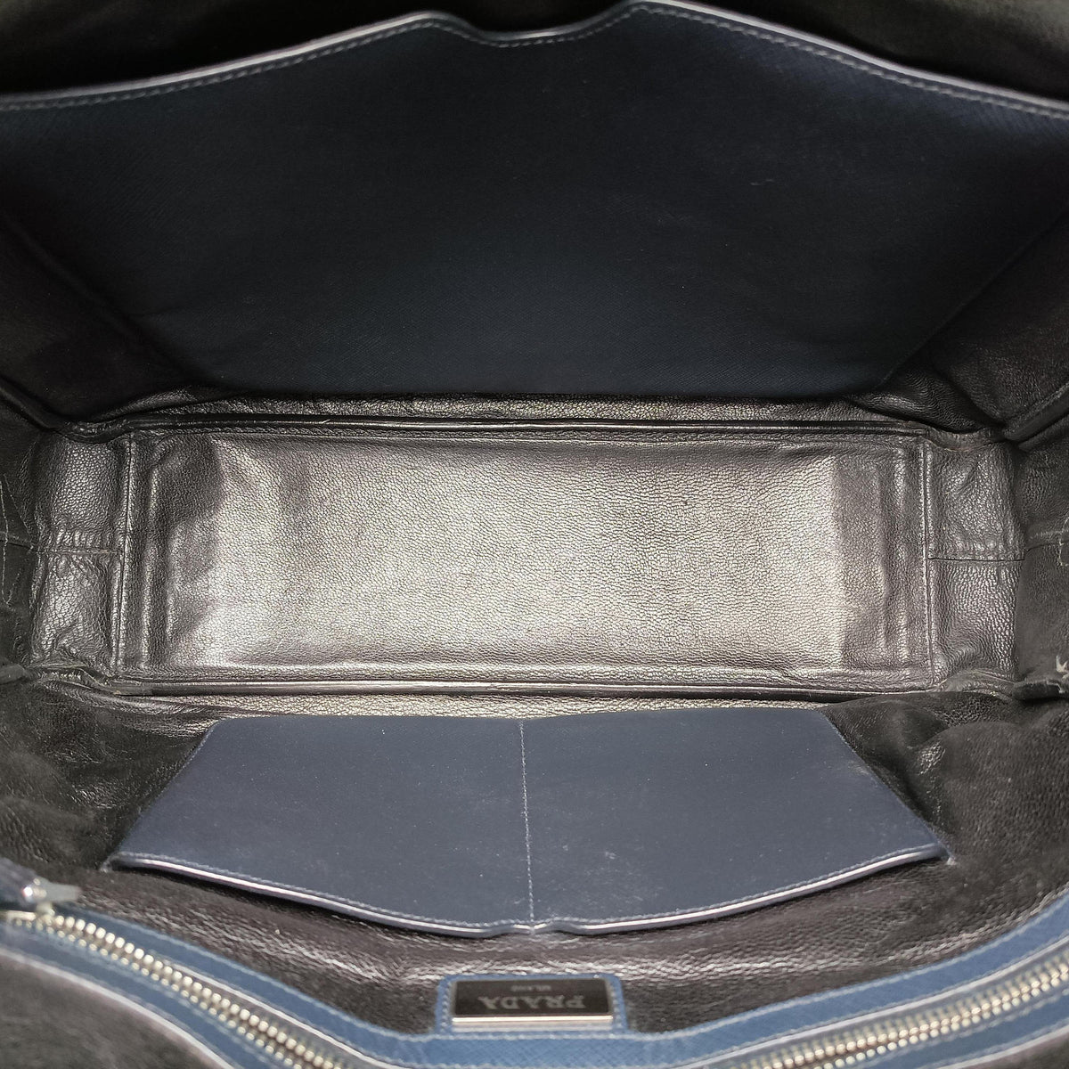 Pre-owned Prada business bag briefcase Grey x Navy SAFFIANO Leather 2VE363 handbag | stylenewstar