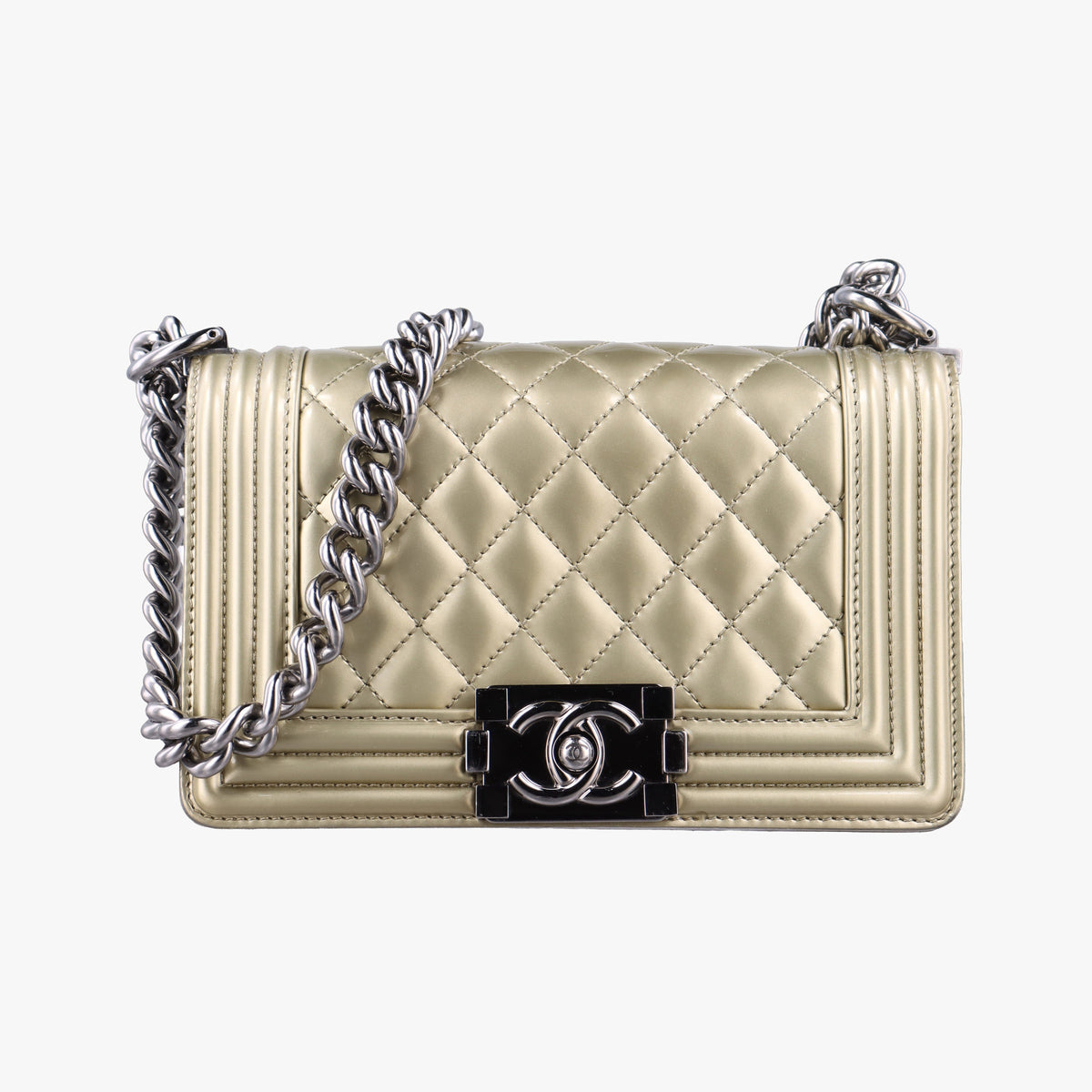 Secondhand Chanel BOY CHANEL Golden Patent Leather A67085 shoulderbag | stylenewstar